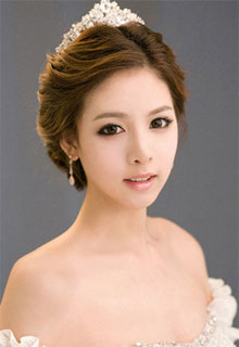 浪漫花样发饰 优雅新娘